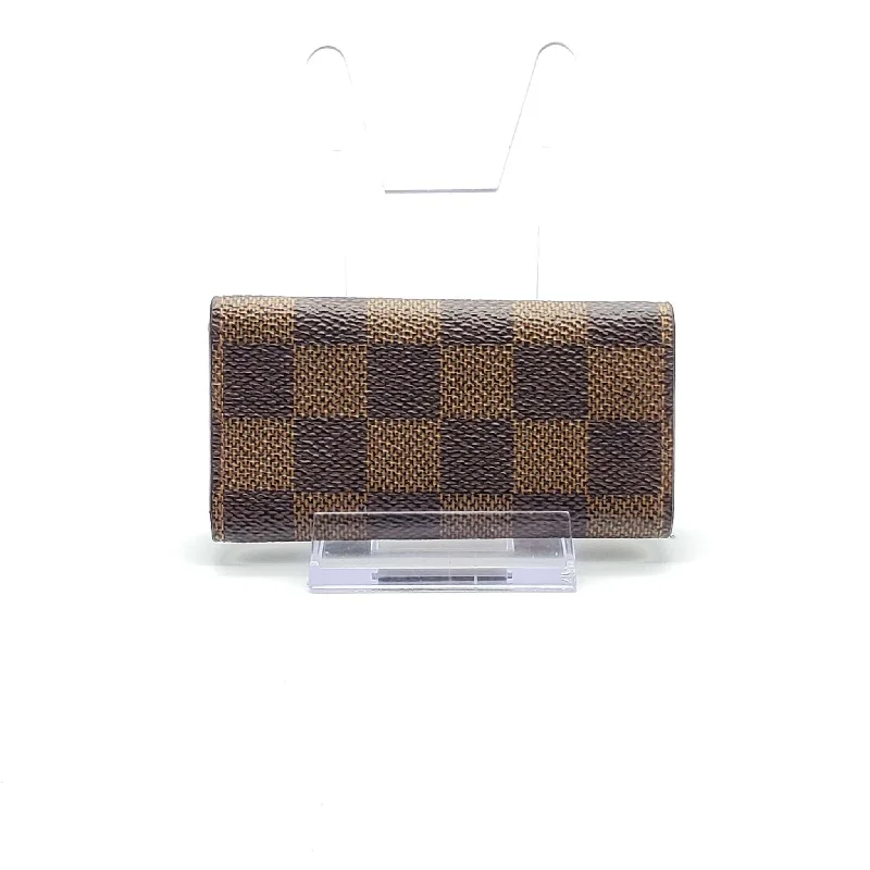 Louis Vuitton crossbody bags with a printed floral pattern for femininityLouis Vuitton Damier Multicles 4 Ring Key Case