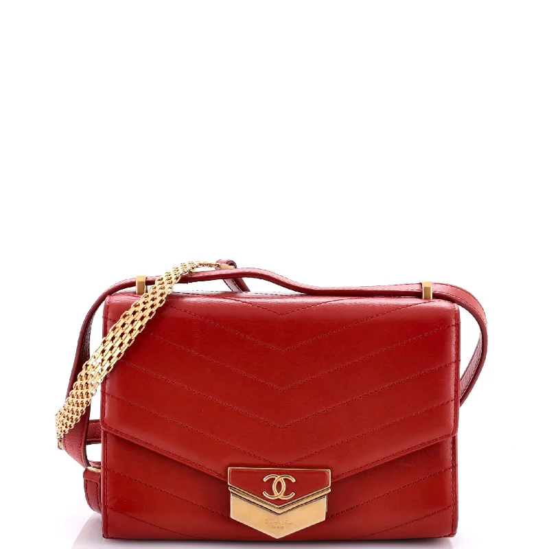 Medal Envelope Flap Bag Chevron Calfskin Small