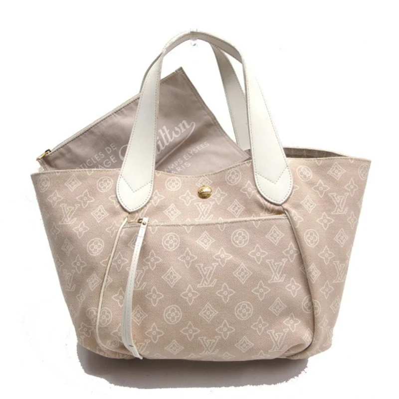 Louis Vuitton crossbody bags with a woven leather strap for textureLouis Vuitton Cava Ipanema GM tote bag