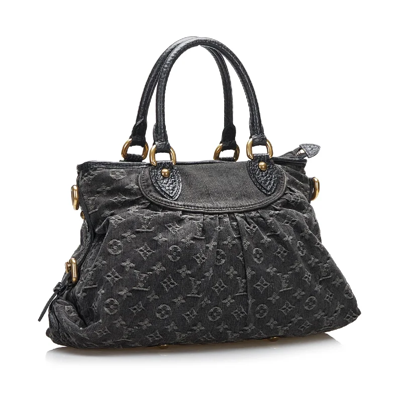 Louis Vuitton bags with a snap - button closure and a decorative charm for styleLouis Vuitton Denim Neo Cabby MM (SHG-7FII0o)