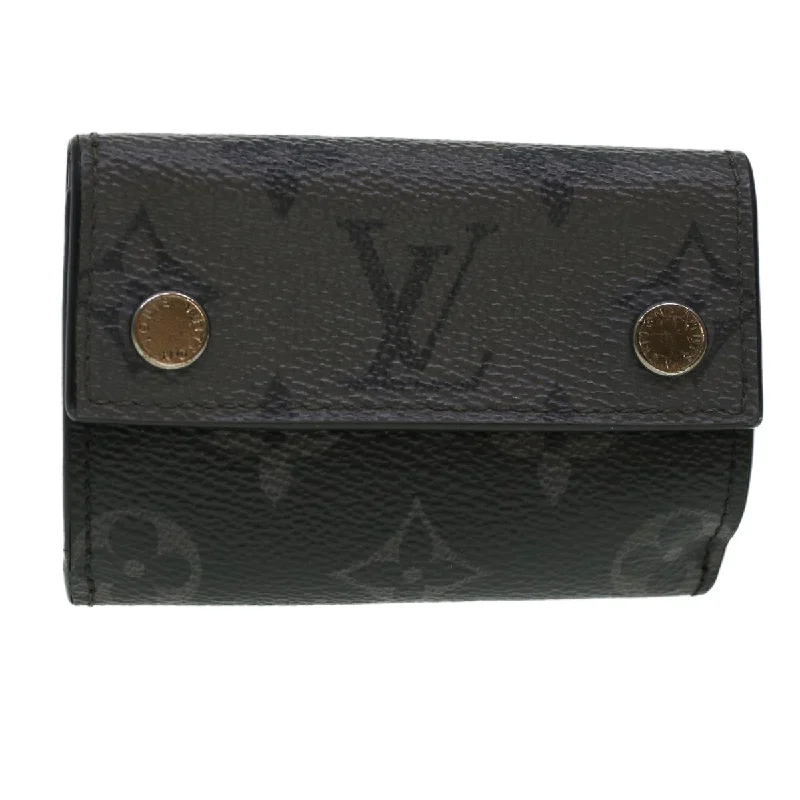 Louis Vuitton Twist bags with a contrast - colored interior for visual interestLOUIS VUITTON Discovery Wallet