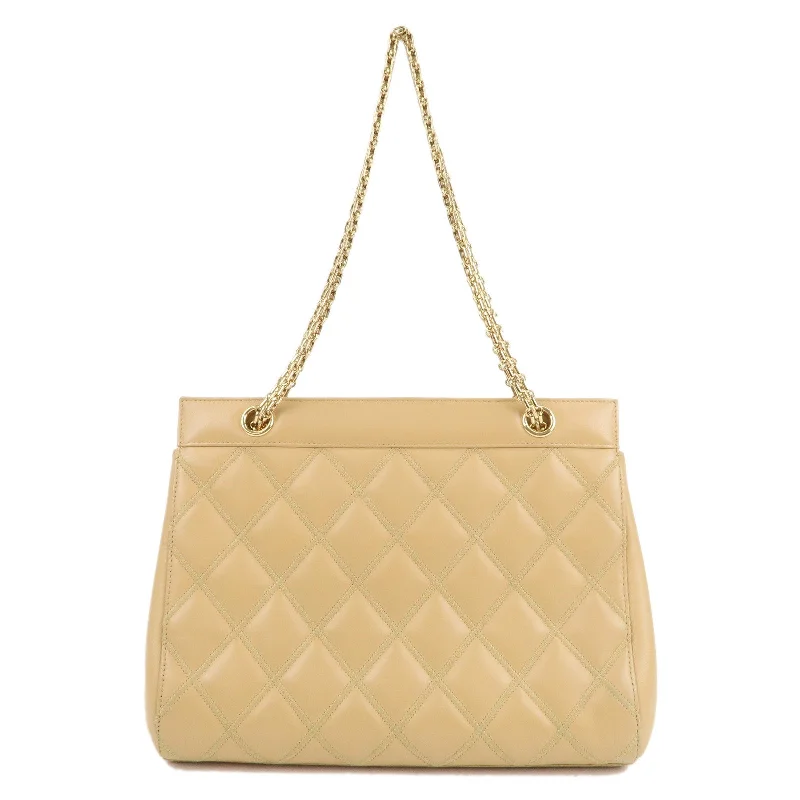 Chanel Lightweight Handbag for Daily ErrandsCHANEL Matelasse Ultra Stitch Lamb Skin 2.55 Tote Chain Bag Beige