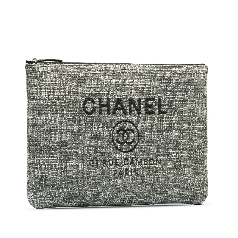 Chanel Colorful Handbag for Spring OutfitsCHANEL Deauville O Case Clutch Bag